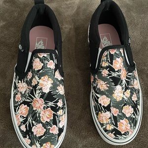 Girls vans size 4
